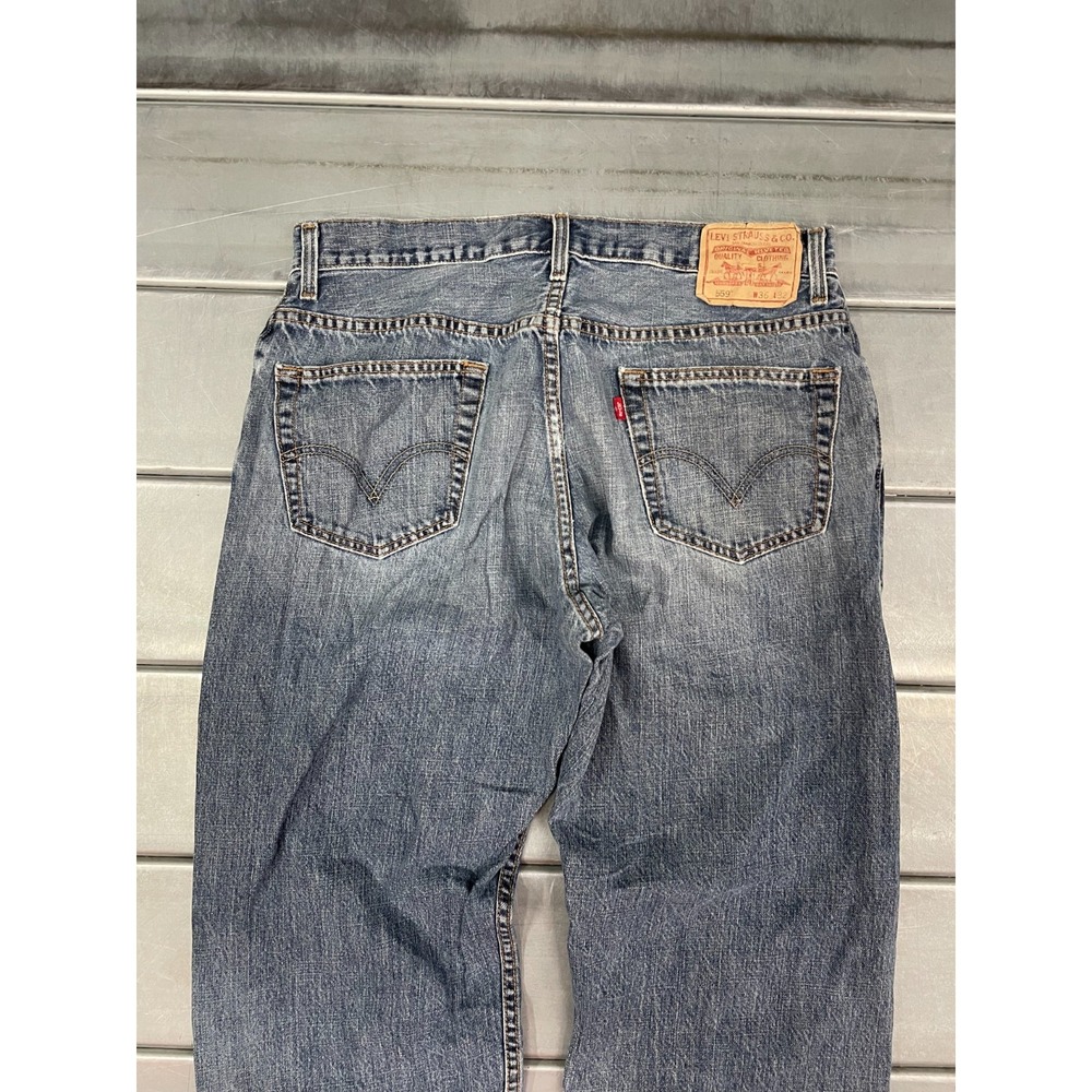 Levis 559 Jeans Mens 34x30 Blue Medium Wash Relaxed Straight Fit 100% Cotton - Picture 12 of 16